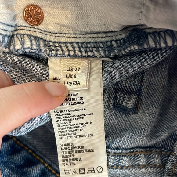 Free People We the Free Mid Rise Distressed Jean Shorts Size 27 - Picture 6 of 8